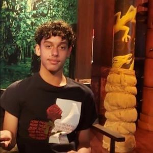 Meet your Posher, Juan